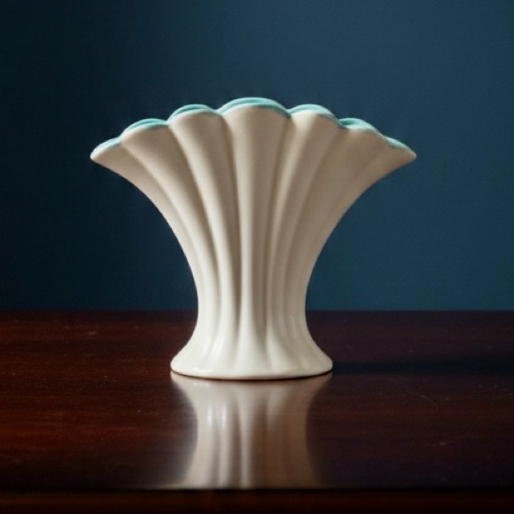 RARE ANTIQUE ~ Catalina Pottery Fan Vase C-130 White & Turquoise ~ 1930’s-1940’s